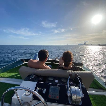 Barco Muy Romantico Con Parking! Sant Adria de Besos Εξωτερικό φωτογραφία