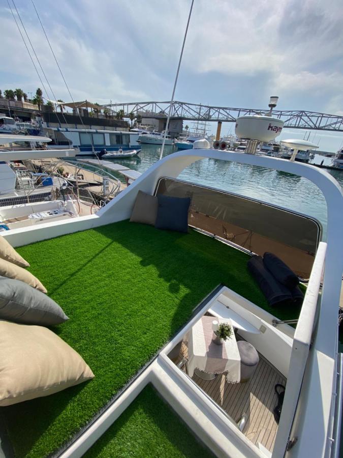 Barco Muy Romantico Con Parking! Sant Adria de Besos Εξωτερικό φωτογραφία