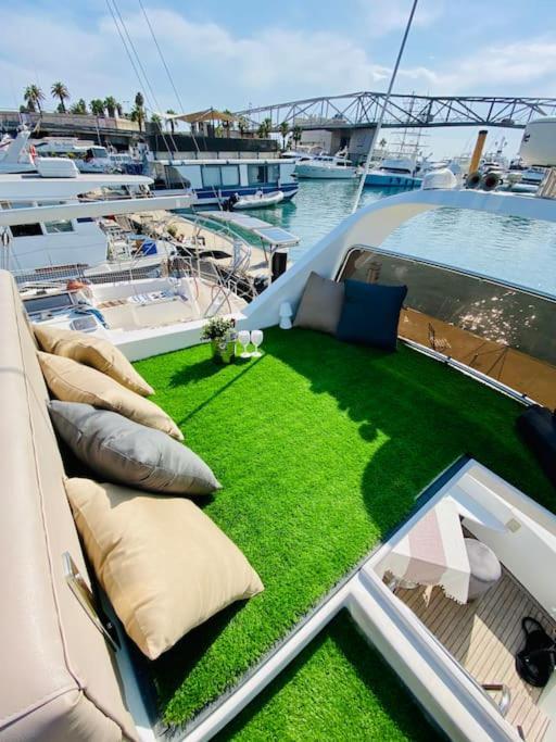 Barco Muy Romantico Con Parking! Sant Adria de Besos Εξωτερικό φωτογραφία